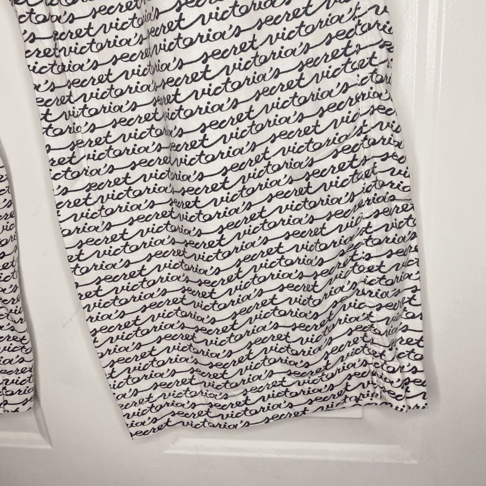 VICTORIA’S Secret All-Over Logo Pajama Set - Picture 12 of 15